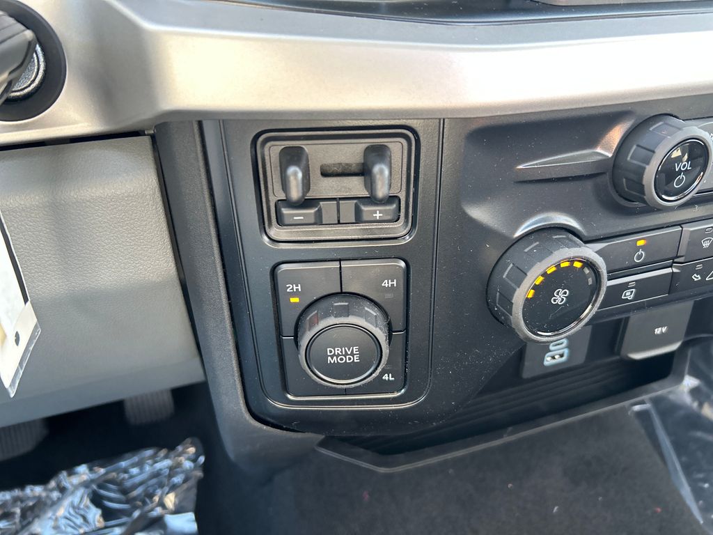 new 2025 Ford F-350SD car, priced at $52,210