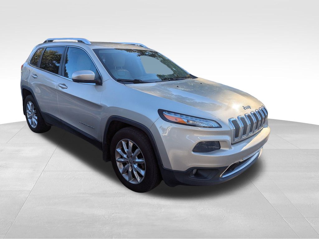 used 2015 Jeep Cherokee car, priced at $9,594