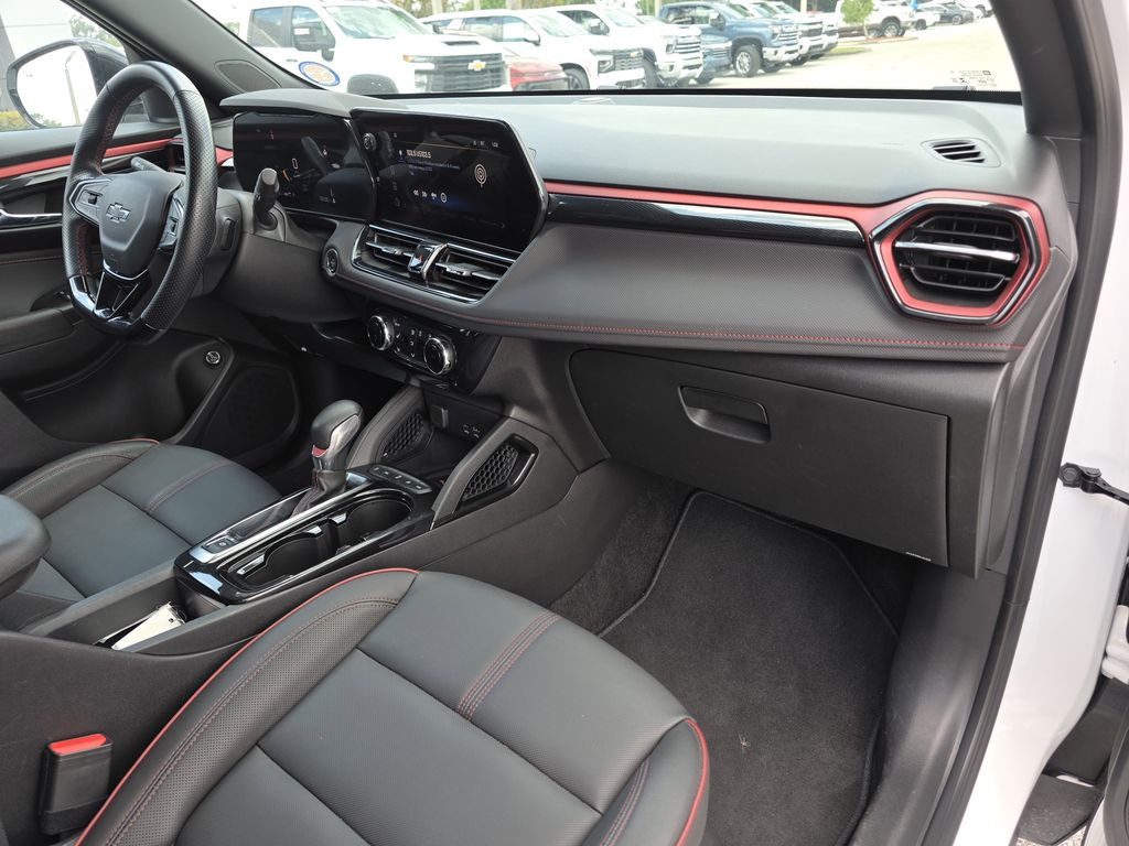 used 2024 Chevrolet TrailBlazer car, priced at $25,992