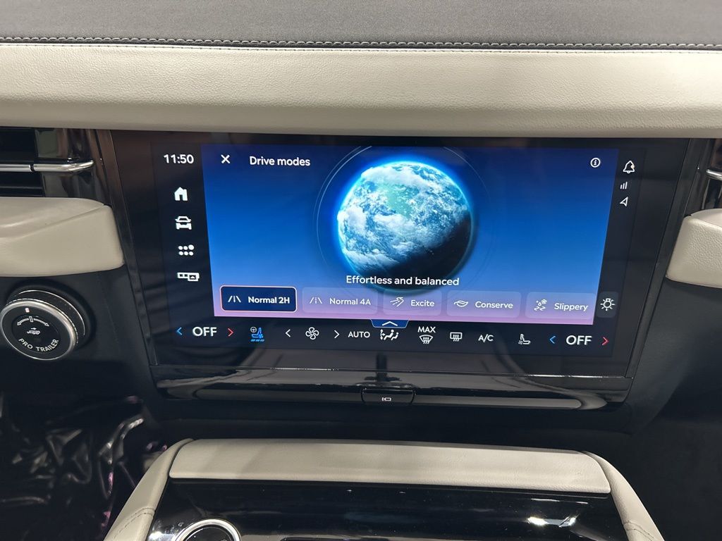 new 2025 Lincoln Navigator L car, priced at $104,685