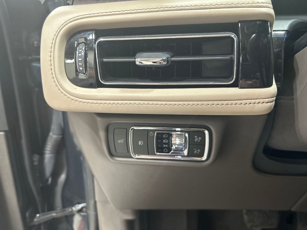 used 2021 Lincoln Aviator car, priced at $42,991
