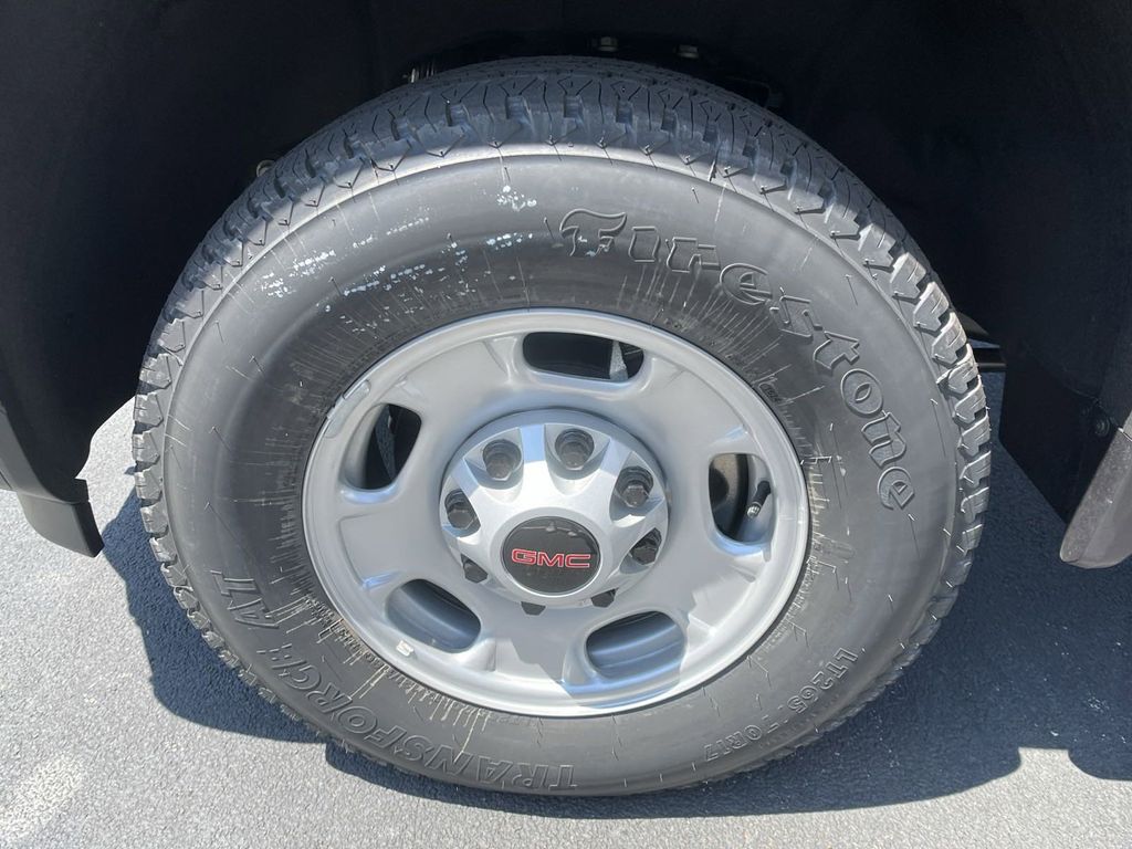 new 2024 GMC Sierra 2500HD car, priced at $46,133
