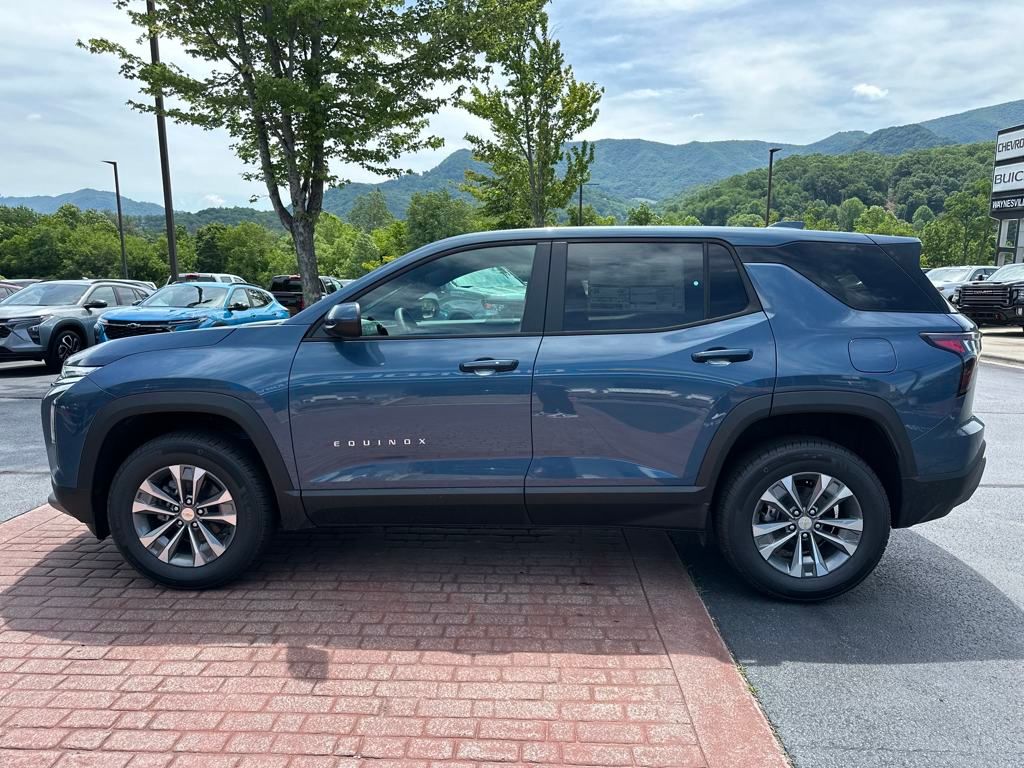 new 2026 Chevrolet Equinox car, priced at $31,995