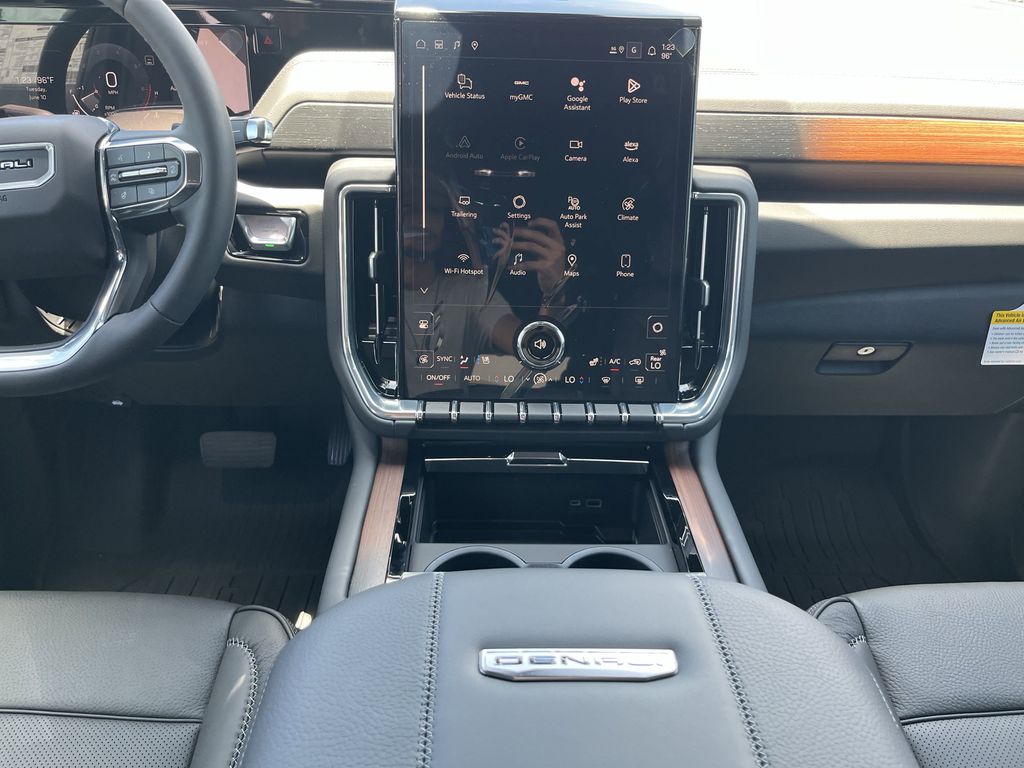 new 2025 GMC Yukon car, priced at $83,140