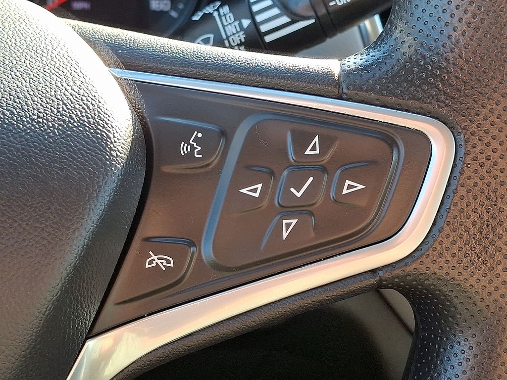 used 2022 Chevrolet Equinox car, priced at $20,995