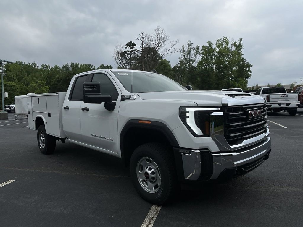 new 2024 GMC Sierra 2500HD car, priced at $44,853