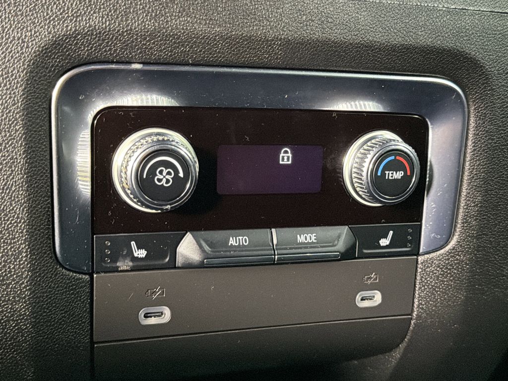 used 2023 GMC Yukon car, priced at $59,893