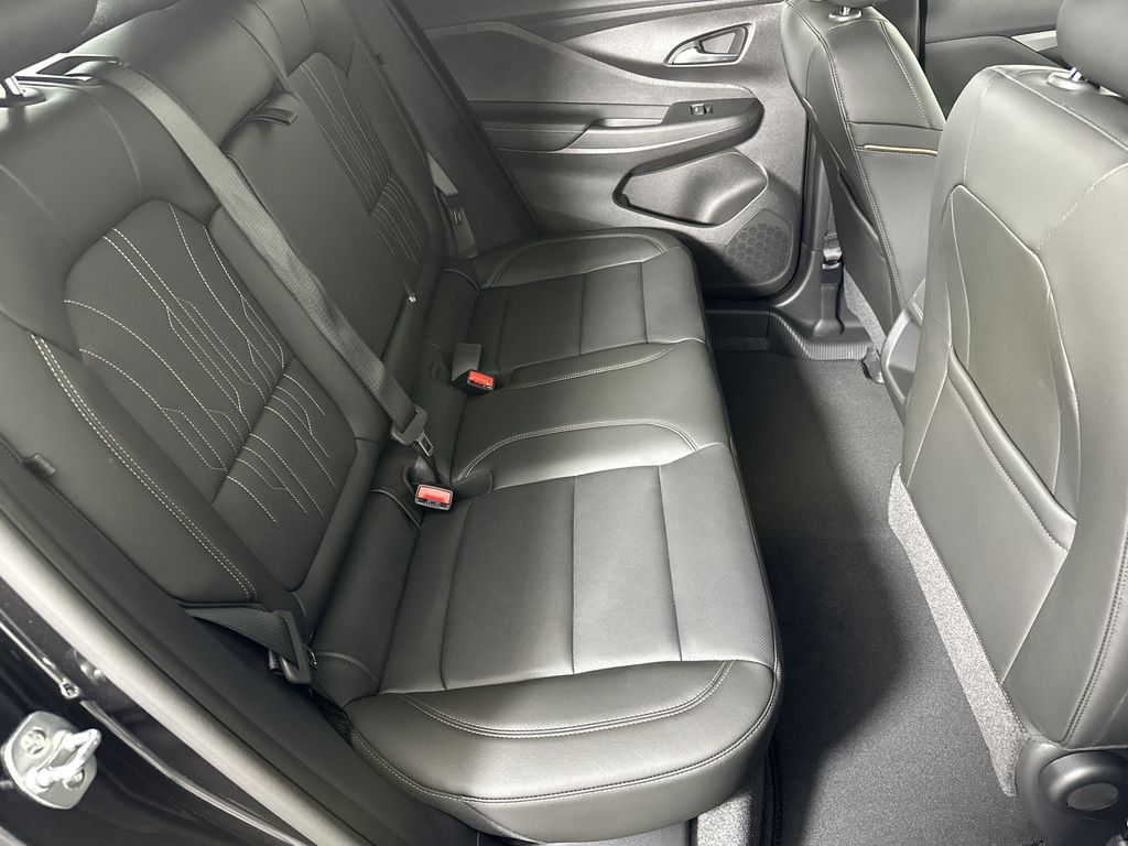 new 2025 Buick Envista car, priced at $31,085