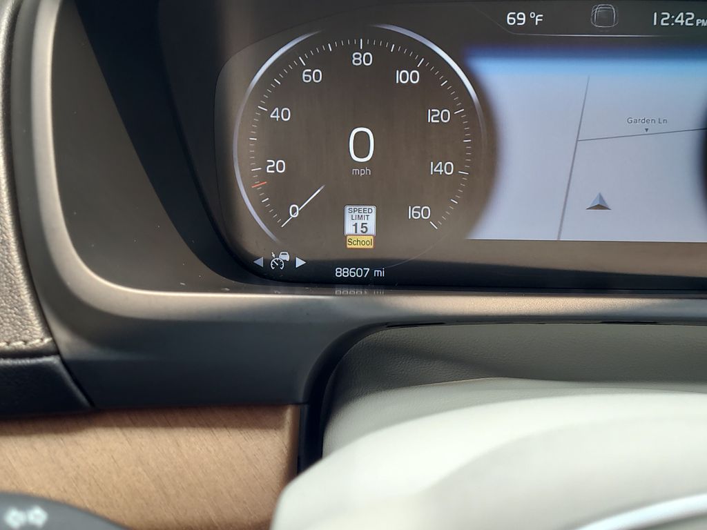 used 2017 Volvo XC90 Hybrid car, priced at $23,466