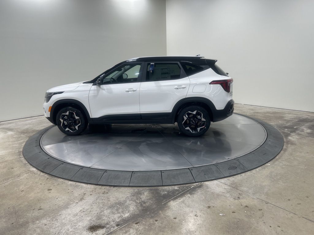 new 2026 Kia Seltos car, priced at $27,860
