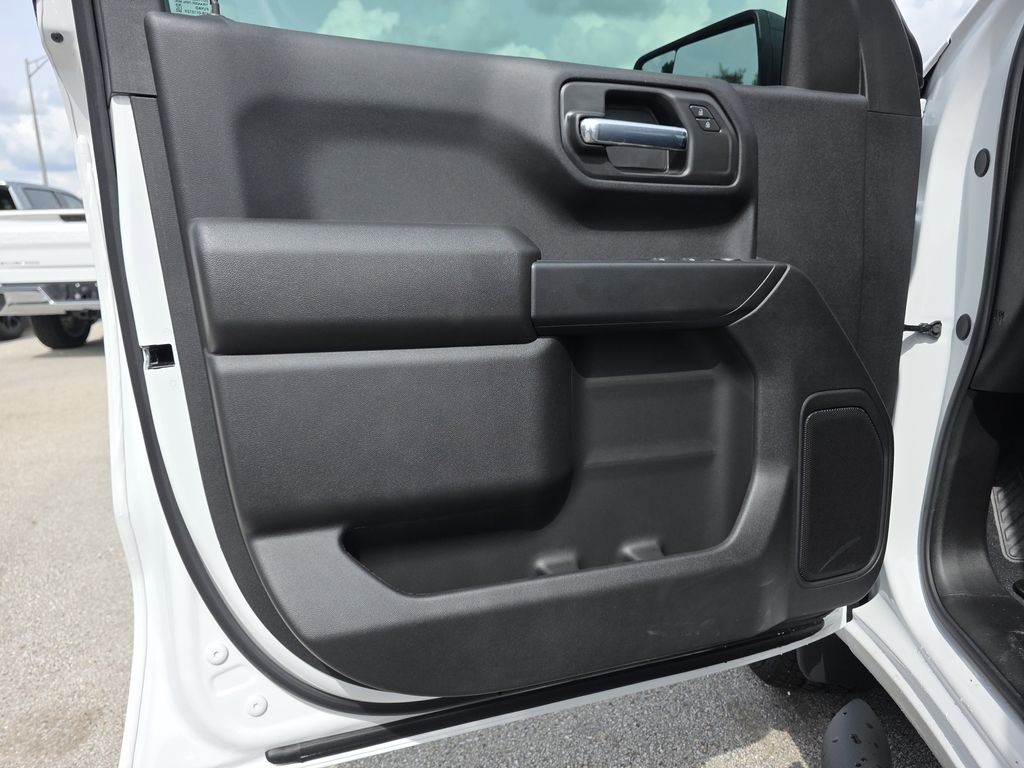 new 2025 Chevrolet Silverado 1500 car, priced at $39,077