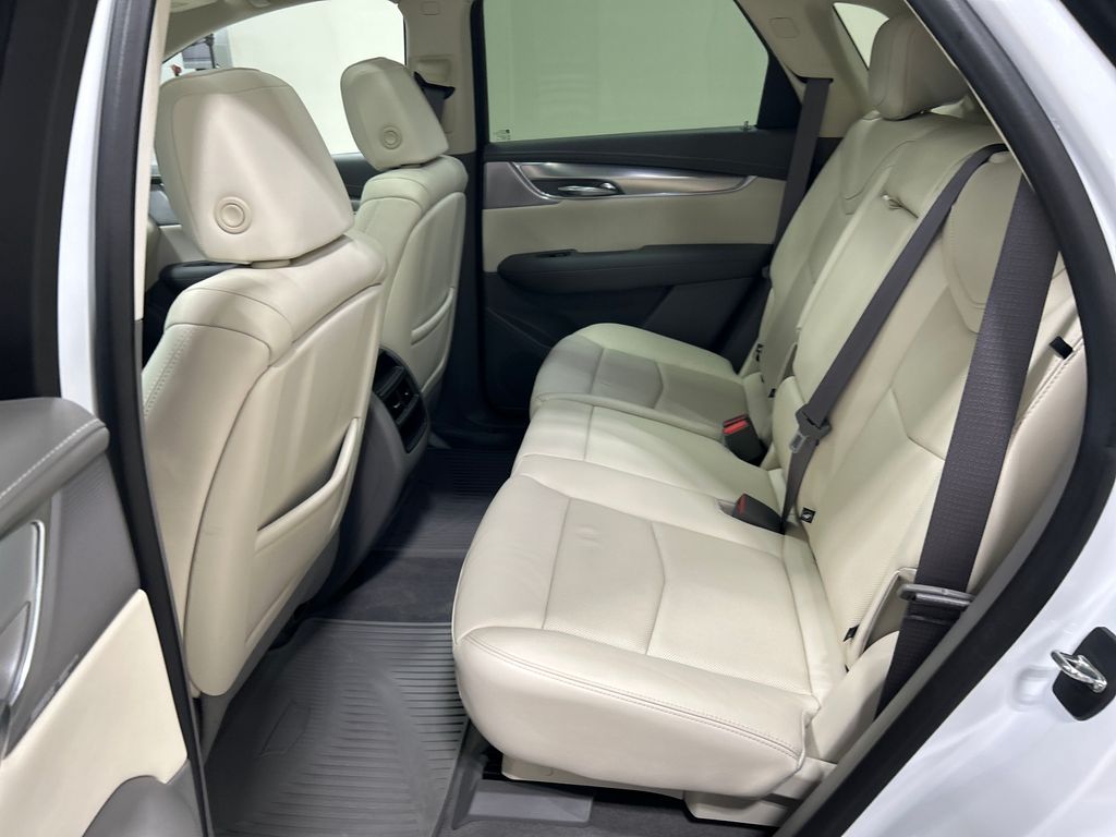 used 2020 Cadillac XT5 car, priced at $29,969