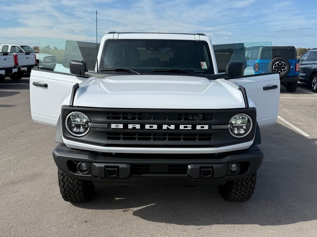 new 2024 Ford Bronco car, priced at $48,626