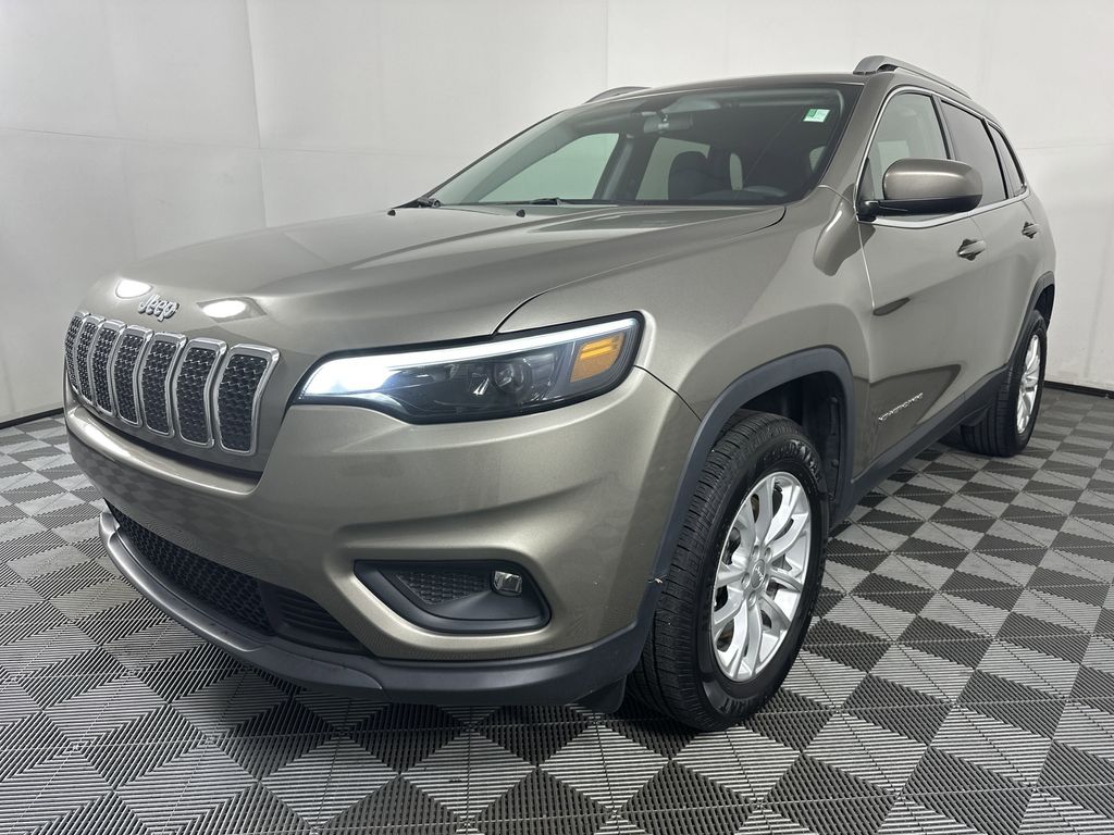 used 2019 Jeep Cherokee car, priced at $15,579
