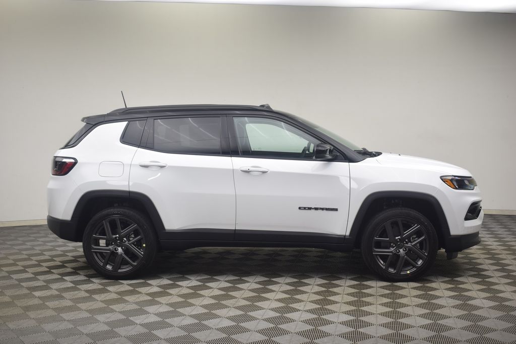 new 2025 Jeep Compass car, priced at $34,095