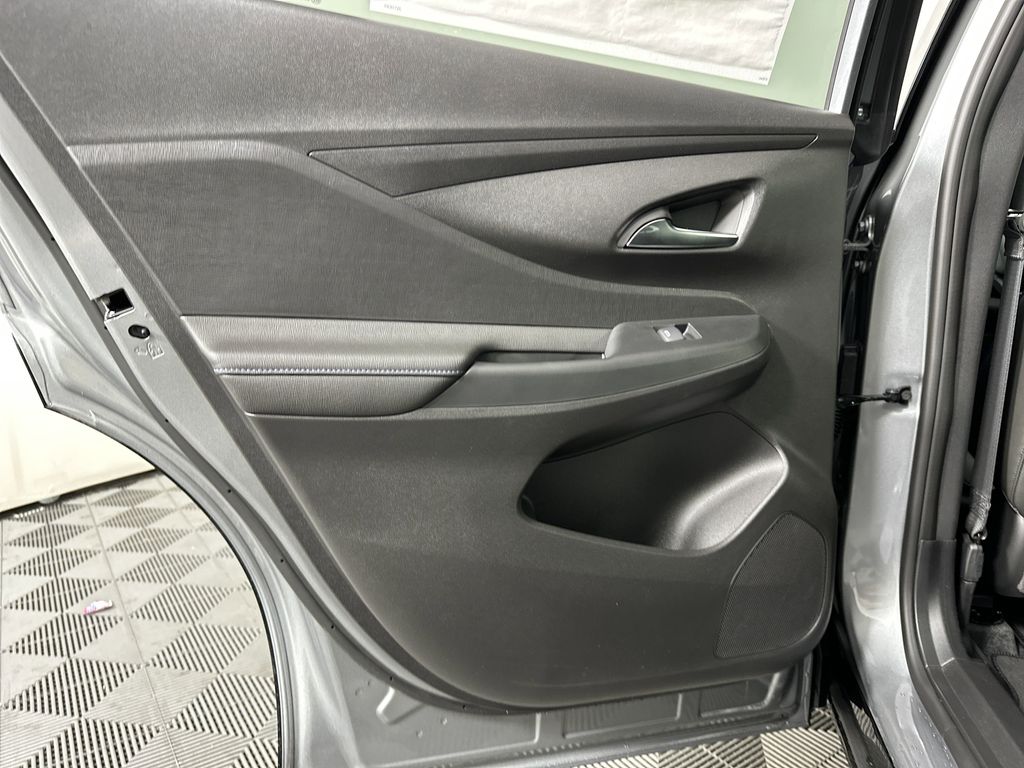 new 2025 Buick Envista car, priced at $29,869