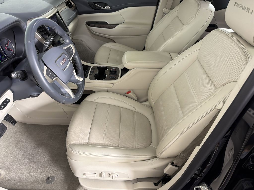 used 2023 GMC Acadia car, priced at $40,988