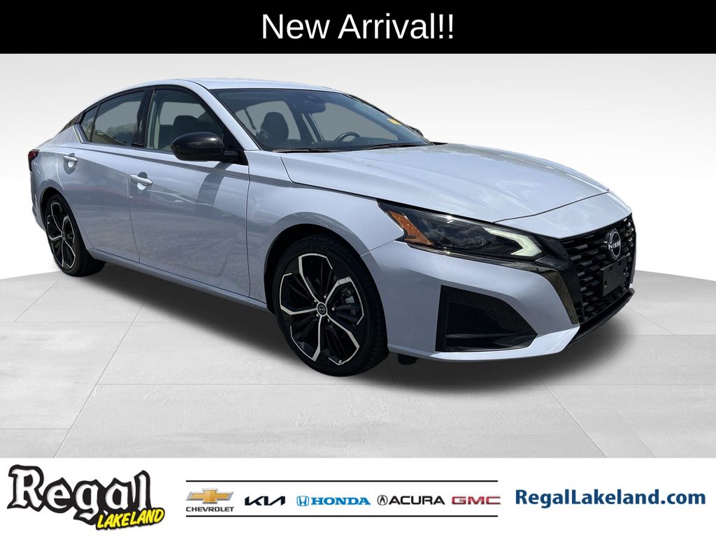 used 2023 Nissan Altima car, priced at $20,985