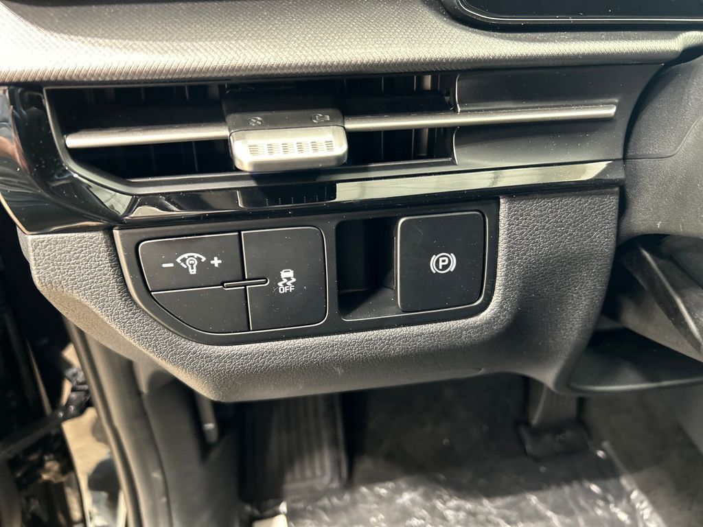 new 2026 Kia Sportage car, priced at $32,065