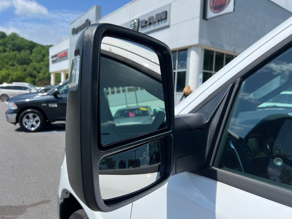new 2025 Ram 1500 car, priced at $44,648