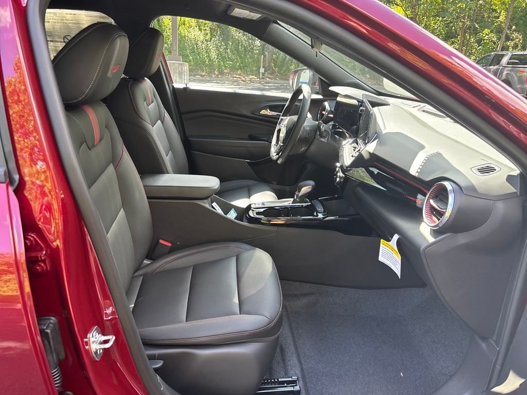 new 2025 Chevrolet Trax car, priced at $26,690