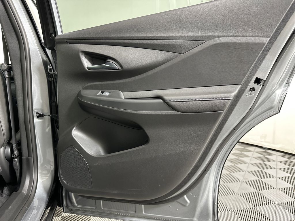 new 2025 Buick Envista car, priced at $29,869