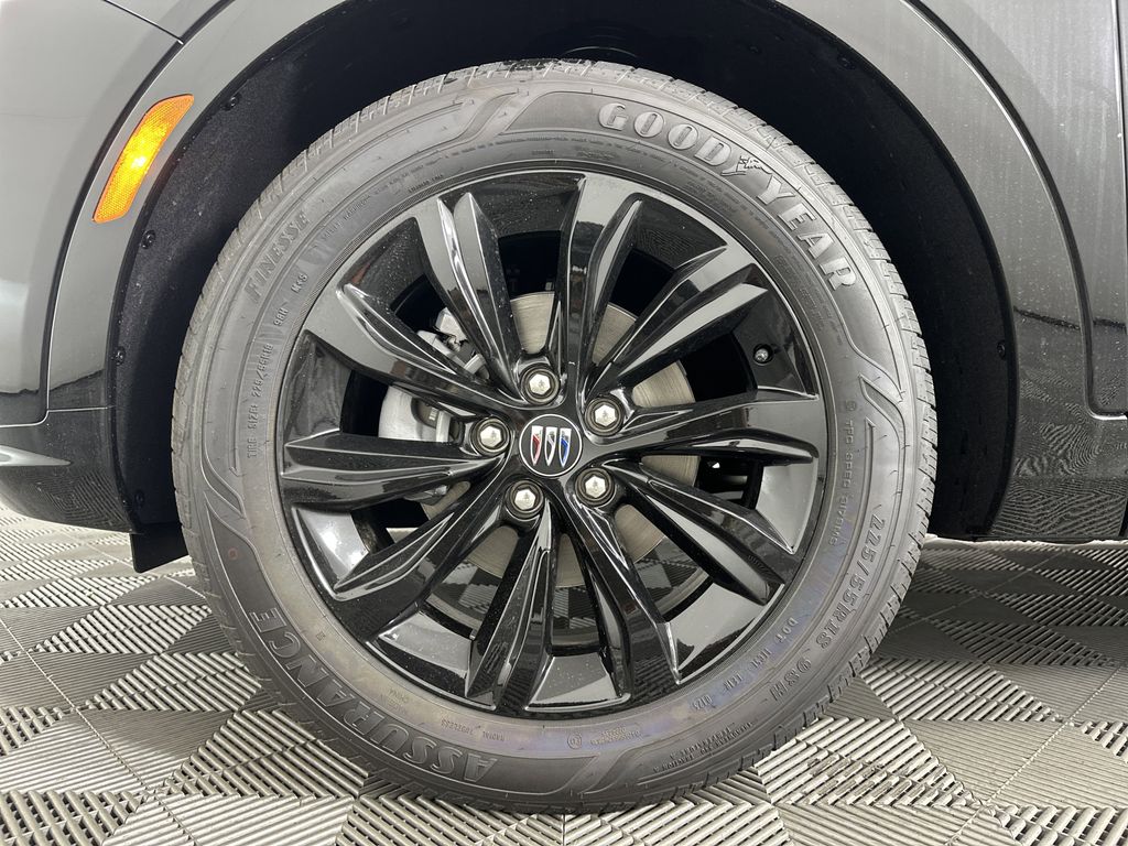 new 2025 Buick Envista car, priced at $29,570