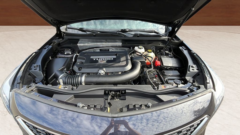 used 2023 Cadillac XT4 car, priced at $28,400