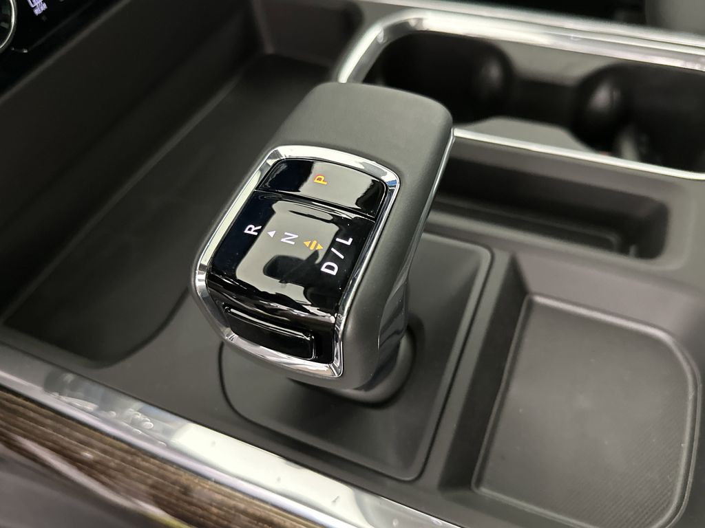 new 2025 GMC Sierra 1500 car, priced at $60,224