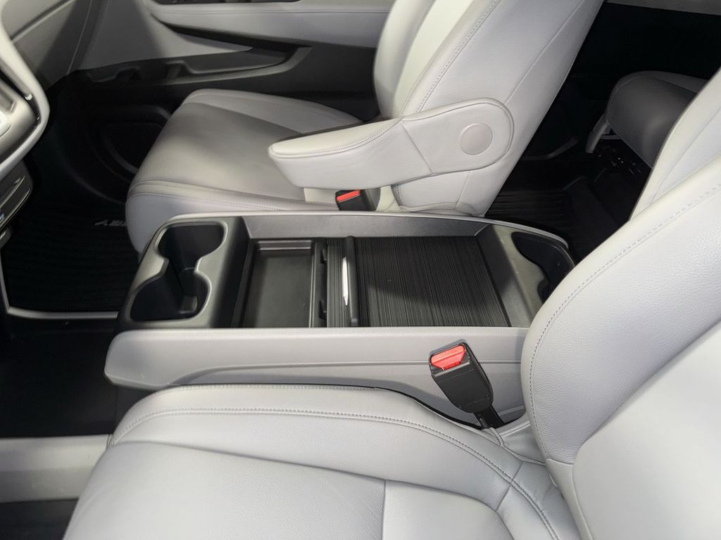 used 2024 Honda Odyssey car, priced at $39,903
