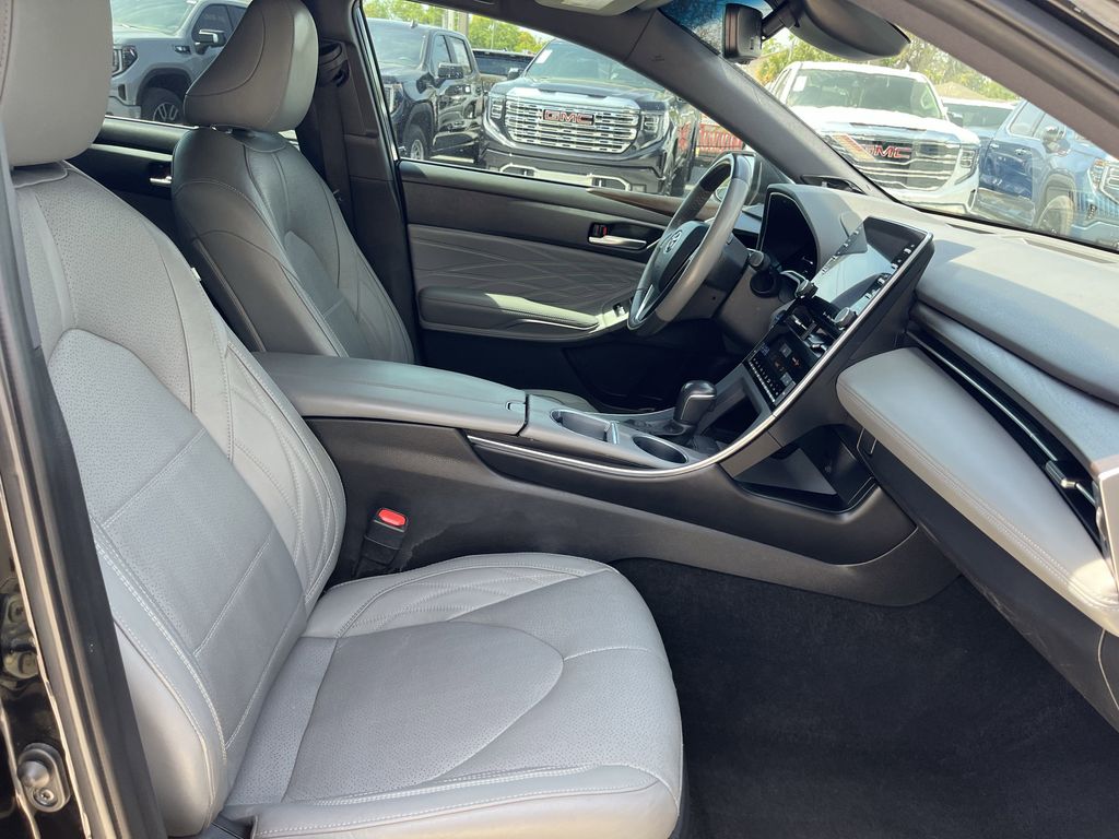 used 2021 Toyota Avalon Hybrid car, priced at $25,997