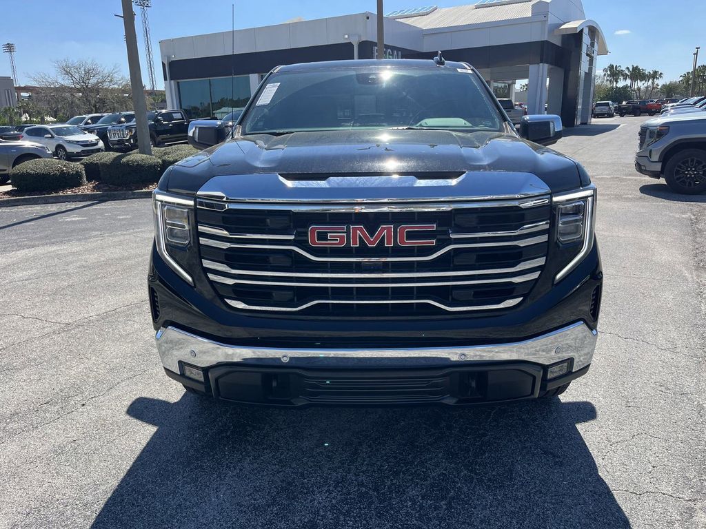 new 2025 GMC Sierra 1500 car, priced at $70,505