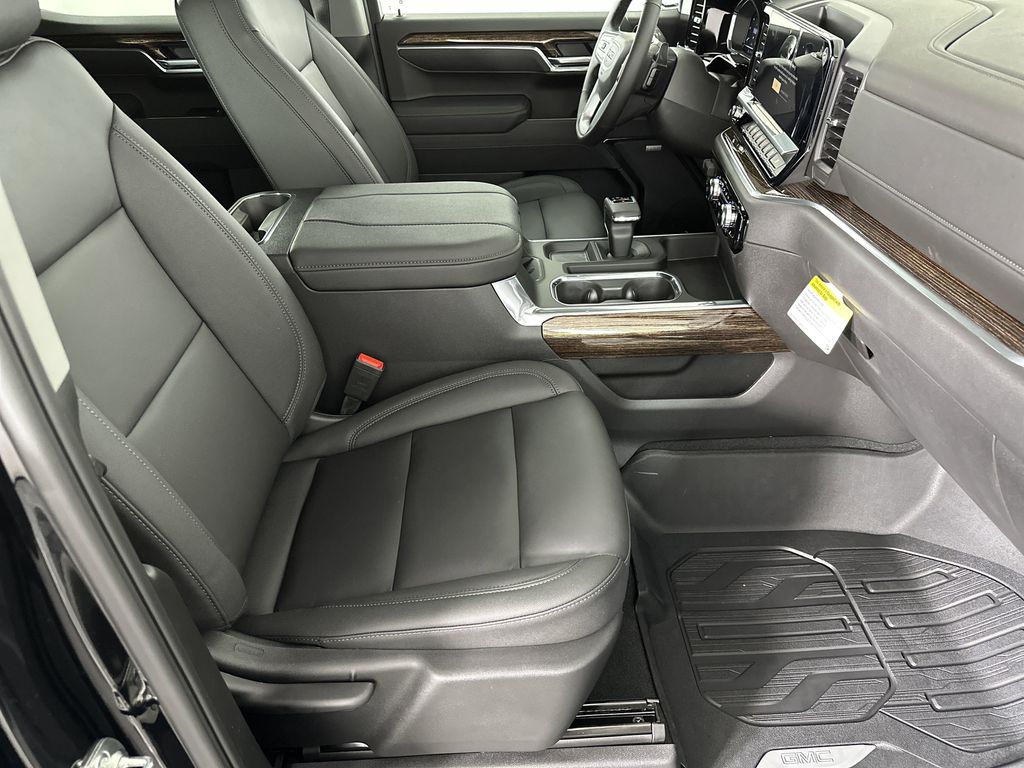 new 2025 GMC Sierra 1500 car, priced at $62,224