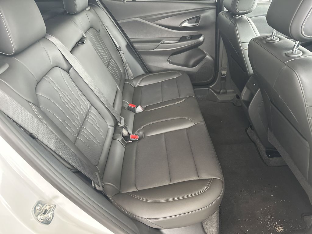 new 2025 Buick Envista car, priced at $31,585