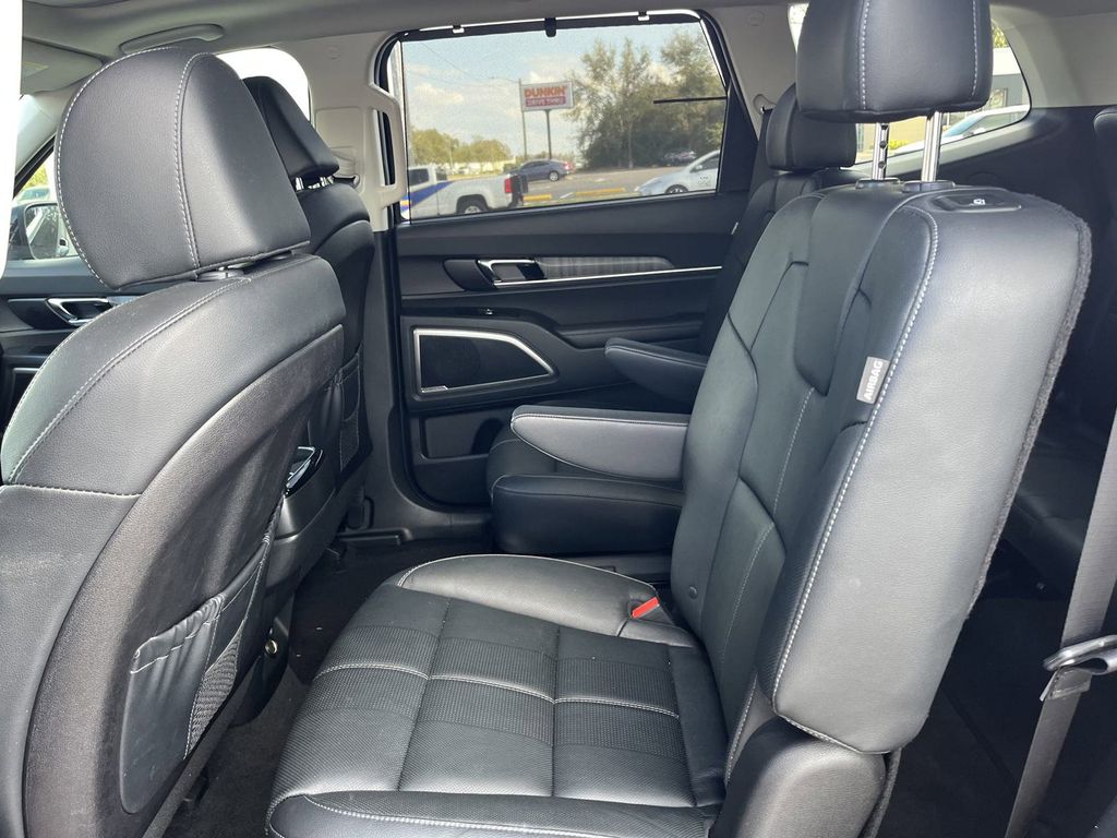 used 2024 Kia Telluride car, priced at $42,308