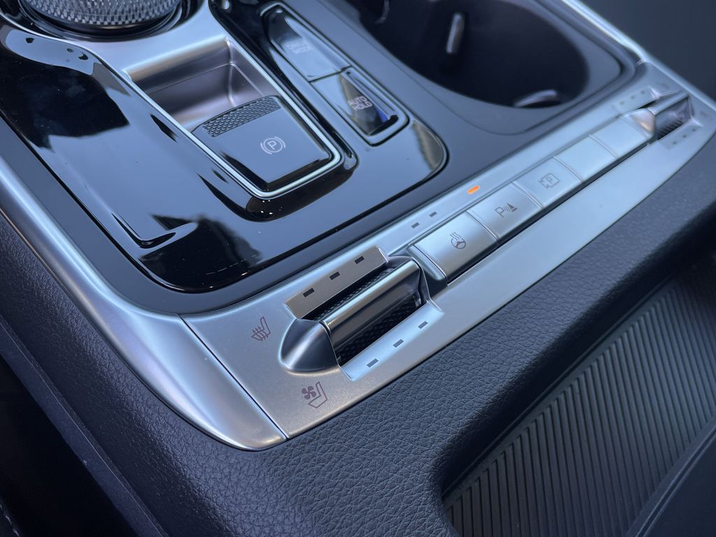 new 2026 Kia Carnival Hybrid car, priced at $52,521