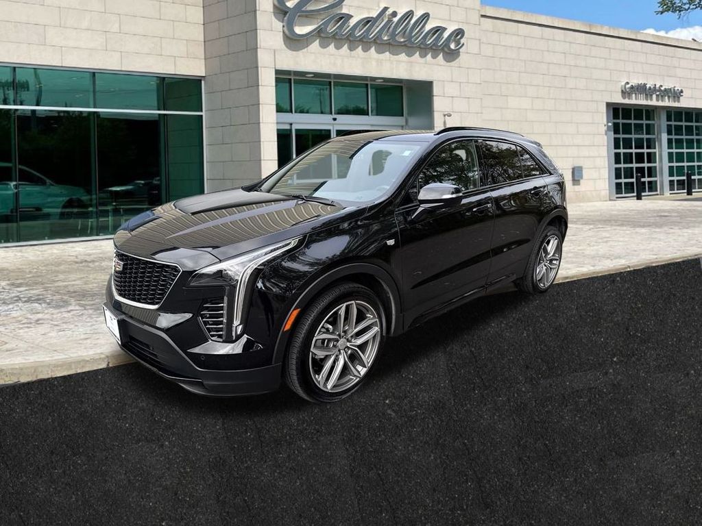 used 2023 Cadillac XT4 car, priced at $37,750