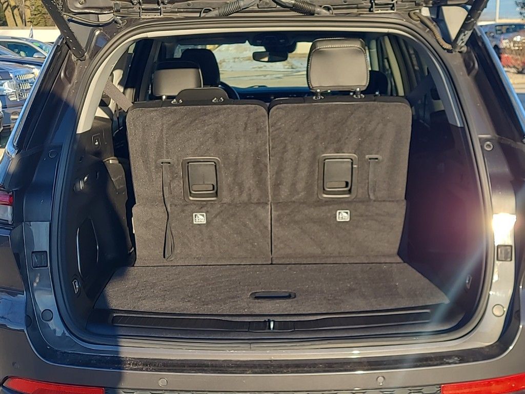 used 2021 Jeep Grand Cherokee L car, priced at $30,927