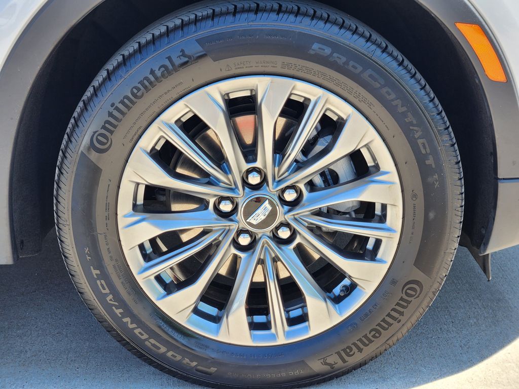 used 2024 Cadillac XT4 car, priced at $36,304