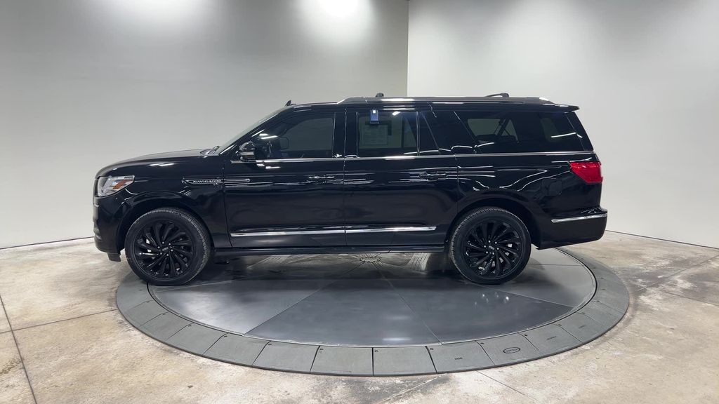 used 2021 Lincoln Navigator car, priced at $57,722