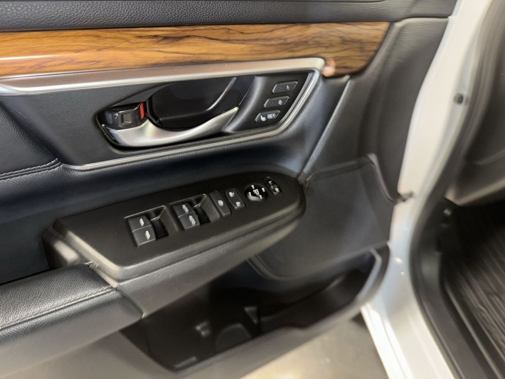 used 2019 Honda CR-V car, priced at $23,360