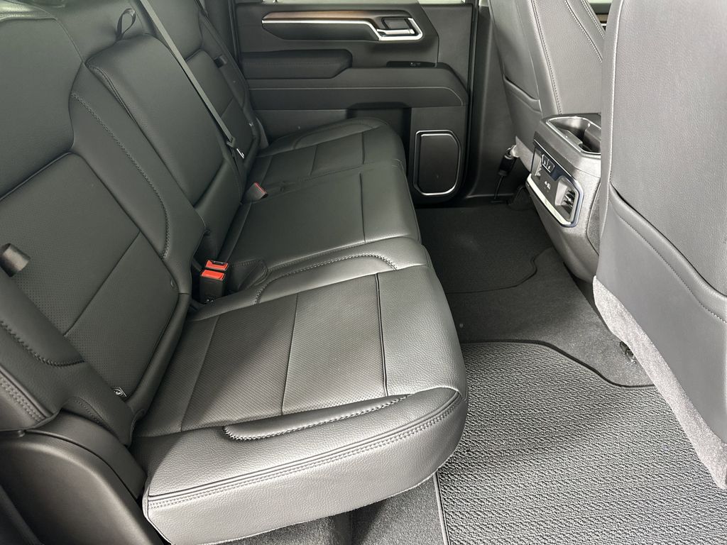new 2025 GMC Sierra 2500HD car, priced at $86,034
