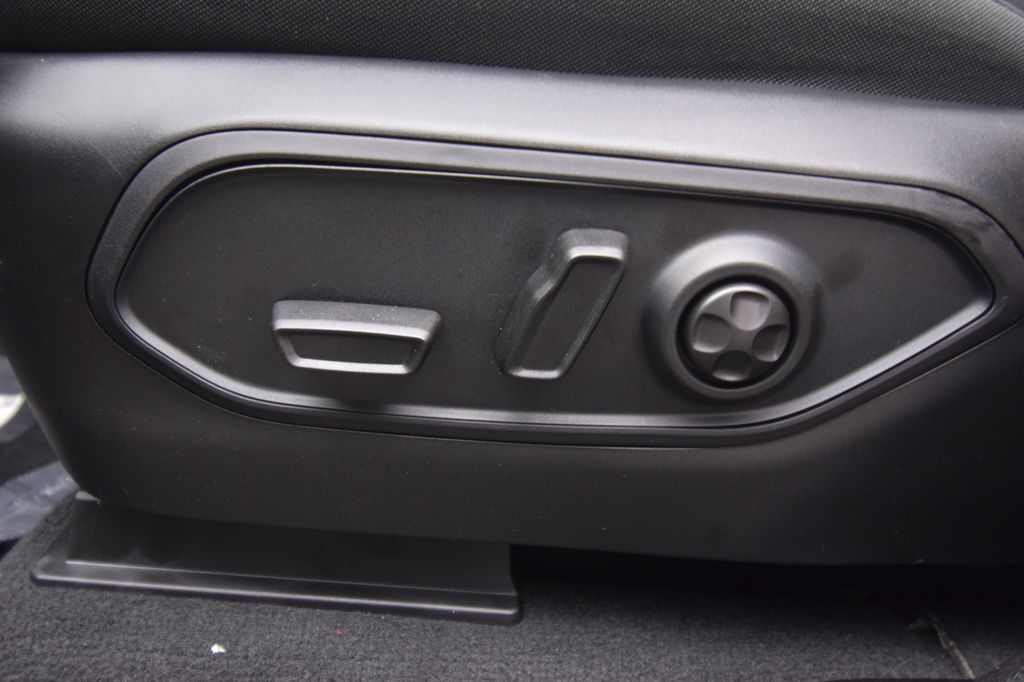new 2025 Jeep Grand Cherokee L car, priced at $40,360