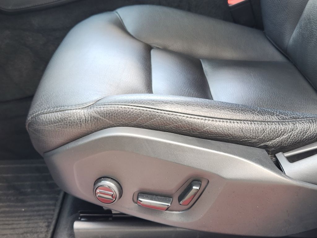 used 2019 Volvo XC90 car, priced at $25,362