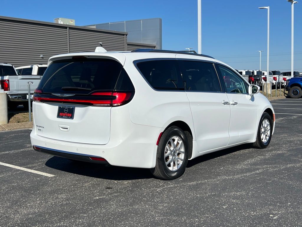 used 2021 Chrysler Pacifica car, priced at $21,000