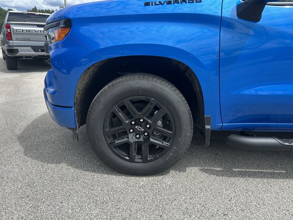 new 2025 Chevrolet Silverado 1500 car, priced at $34,325