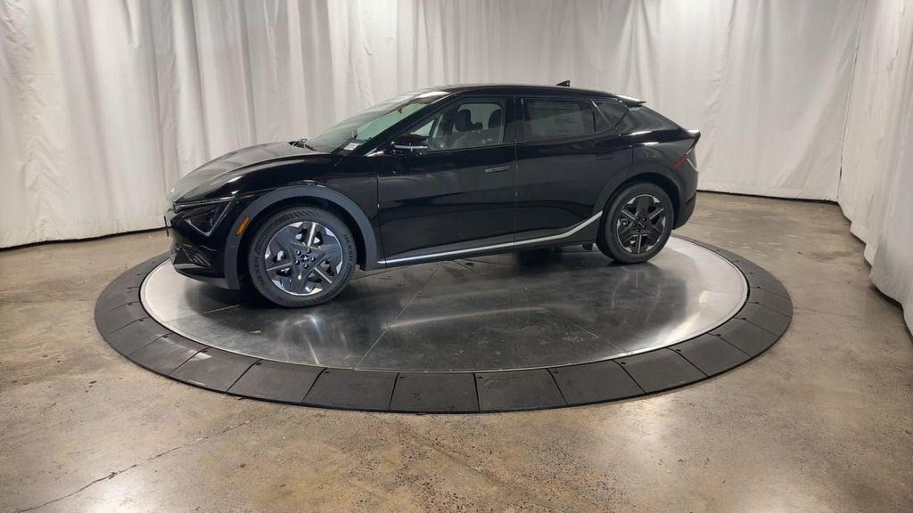 new 2025 Kia EV6 car, priced at $50,187