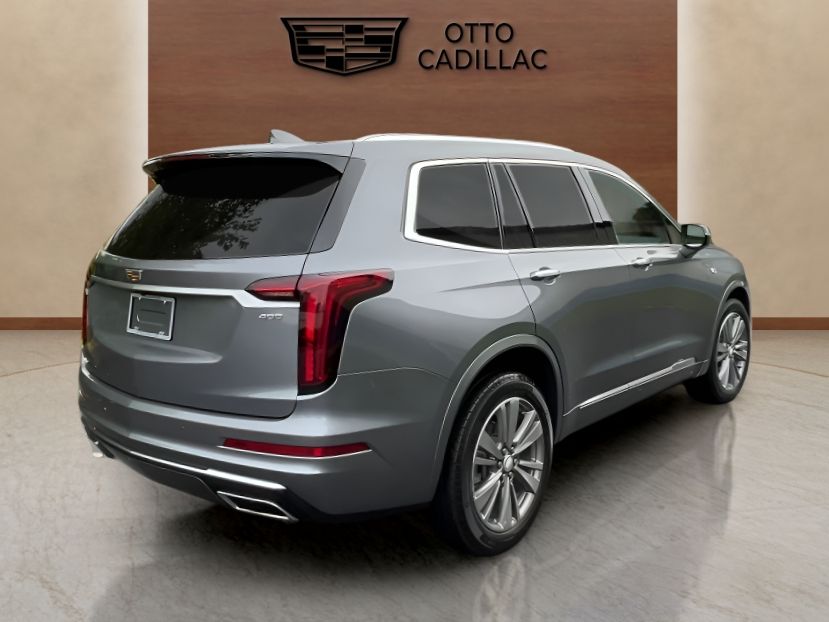 used 2021 Cadillac XT6 car, priced at $35,200