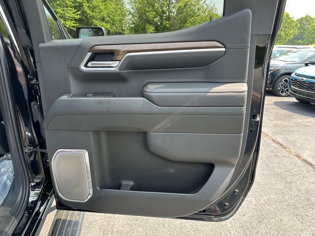 new 2025 Chevrolet Silverado 1500 car, priced at $59,990