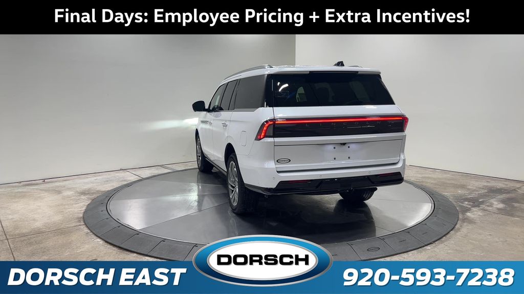 new 2025 Lincoln Navigator car, priced at $102,985